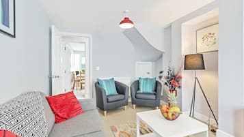 City House, 3 Bedrooms | Living area | Flat-screen TV