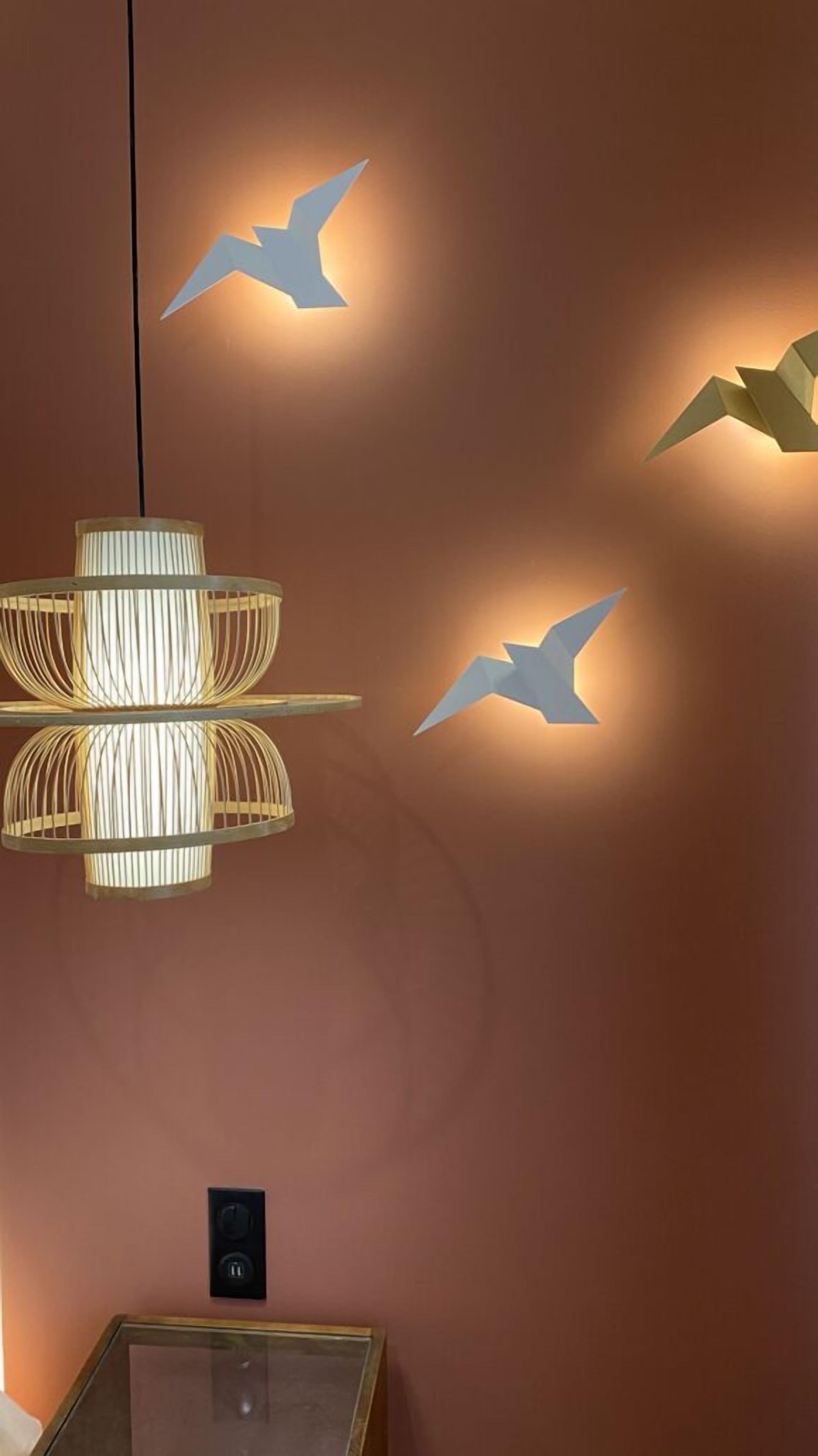 suite (pampa) | premium bedding, individually decorated, individually furnished, desk