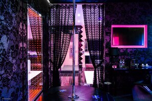 Suite (Coquine) | Hochwertige Bettwaren, individuell dekoriert, individuell eingerichtet