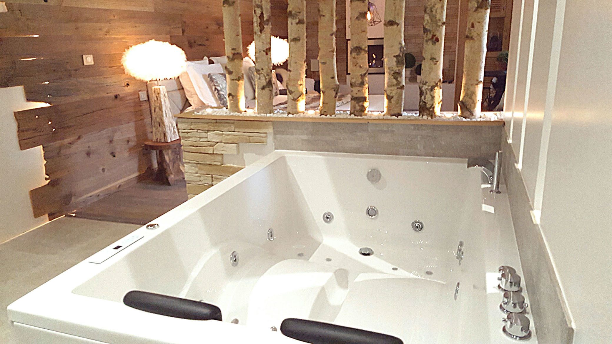 suite (megève) | jetted bathtub
