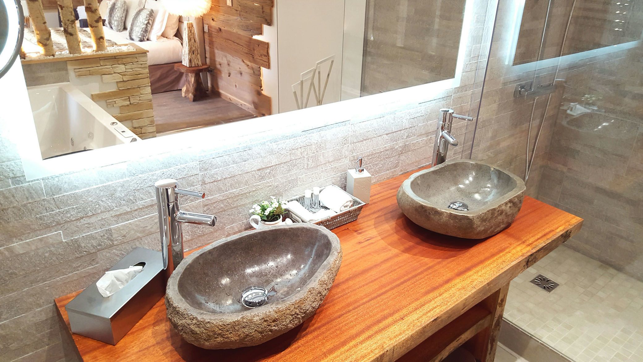 suite (megève) | bathroom sink