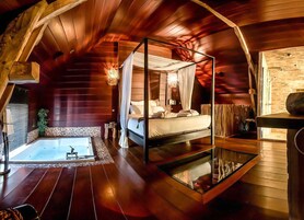 Ropa de cama de alta calidad, escritorio y wifi gratis