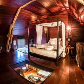 Suite Prestigio (Indonesienne) | Ropa de cama de alta calidad, escritorio y wifi gratis 