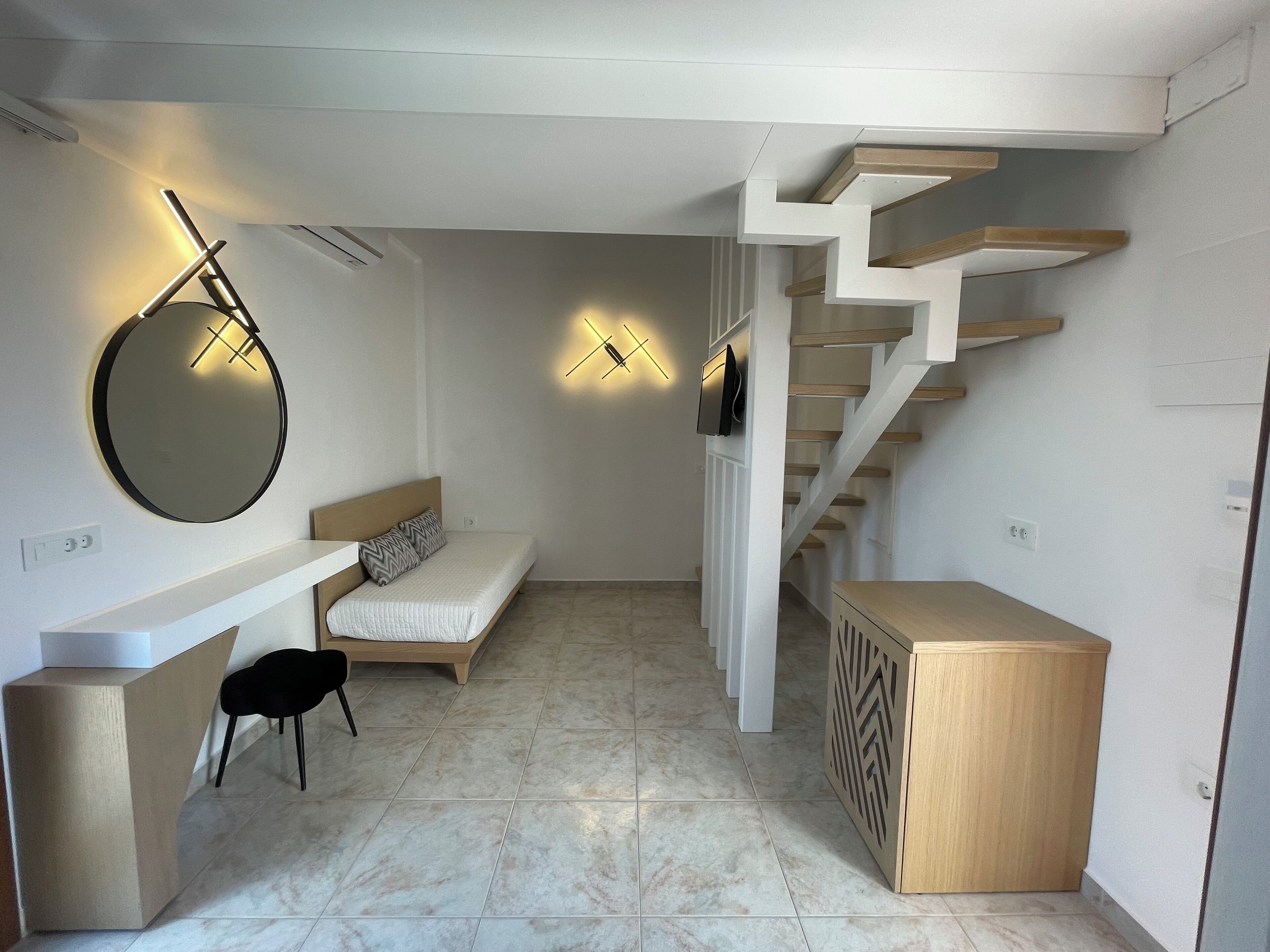 standard room pool view | 1 bedroom, in-room safe, soundproofing, free cots/infant beds