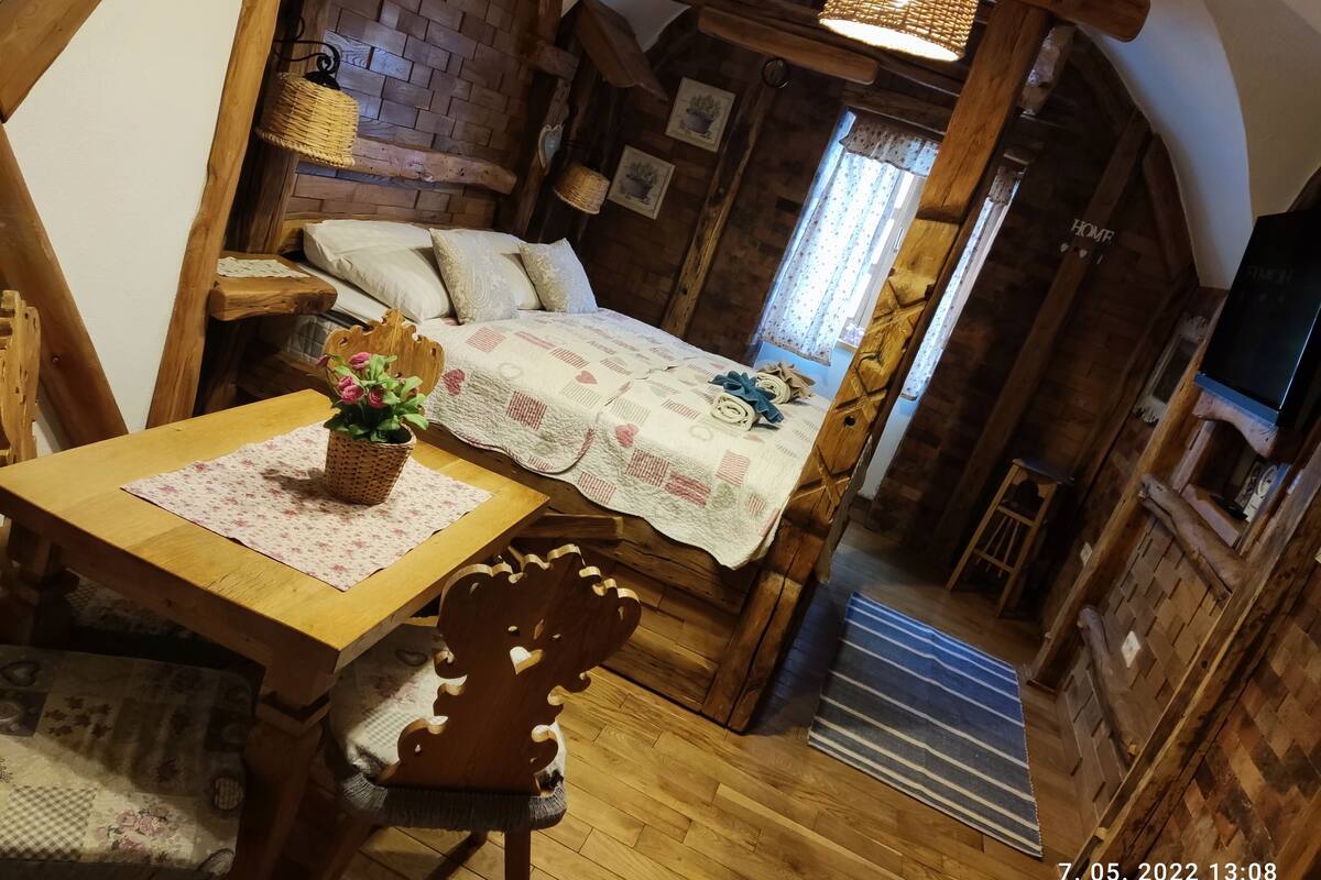Premium bedding, desk, iron/ironing board (on request), free WiFi