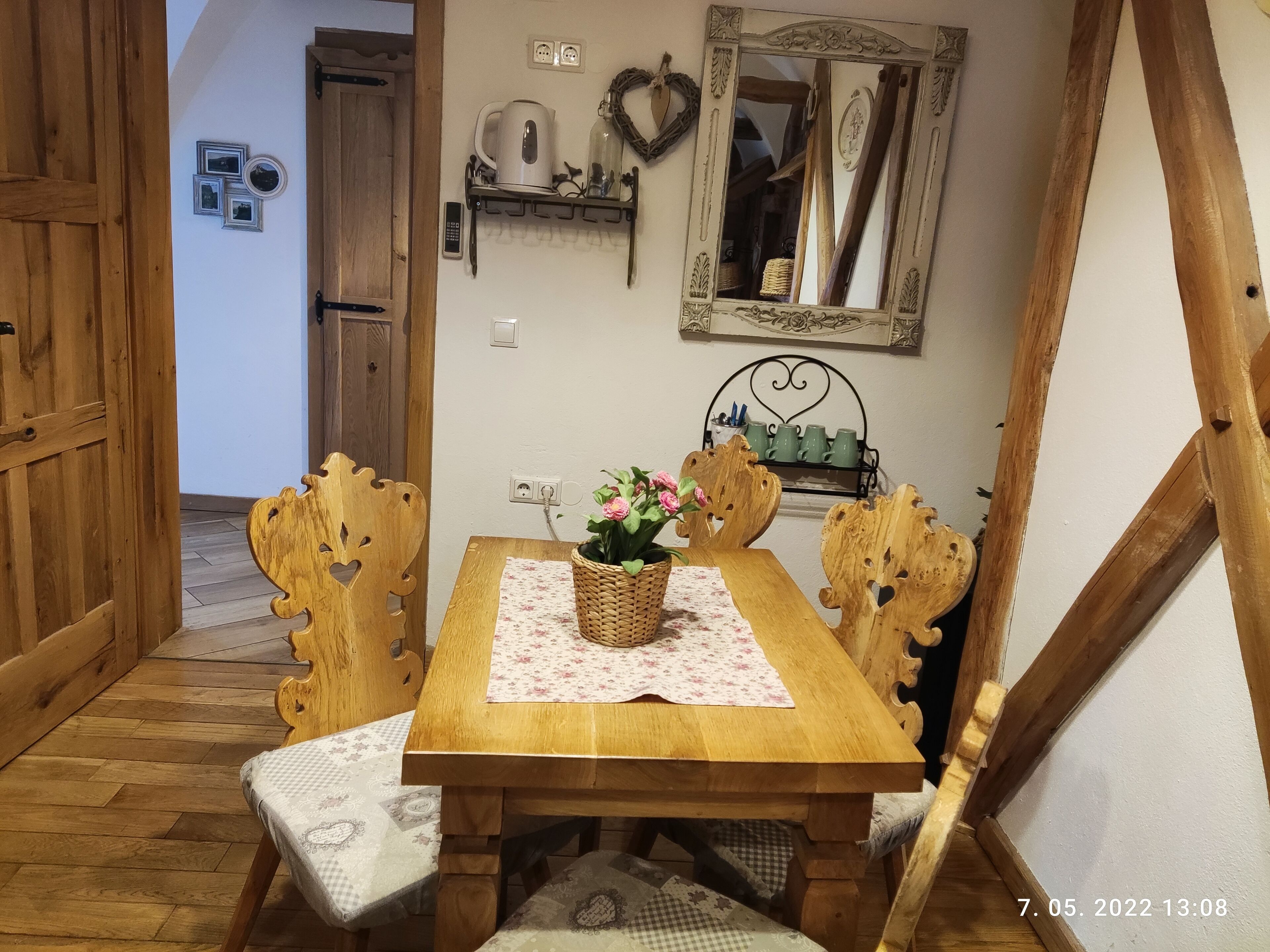 deluxe suite, 2 bedrooms, balcony | premium bedding, desk, iron/ironing board, free wifi