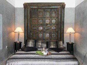 Villa (Daoudiat) | Iron/ironing board (on request), cribs (free), rollaway beds (surcharge) - Riad Les Jardins de Mouassine (Marrakech)