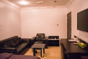 Presidential Suite | In-room safe, desk, internet - Maidaville Hotel and Suites (Lagos)