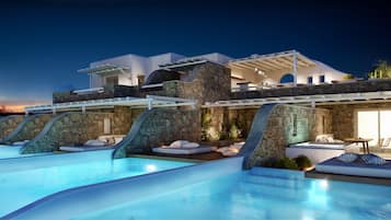 Kolam renang outdoor