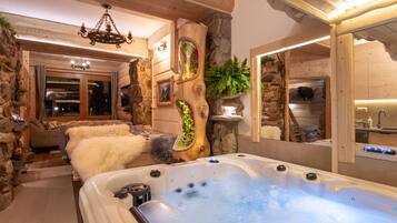 Deluxe Apartment | Living room | 42-inch LED TV with cable channels, TV