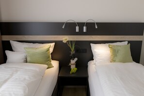 Double or Twin Room, Private Bathroom | Hypo-allergenic bedding, in-room safe, desk, soundproofing - Hotel Campo (Renningen)