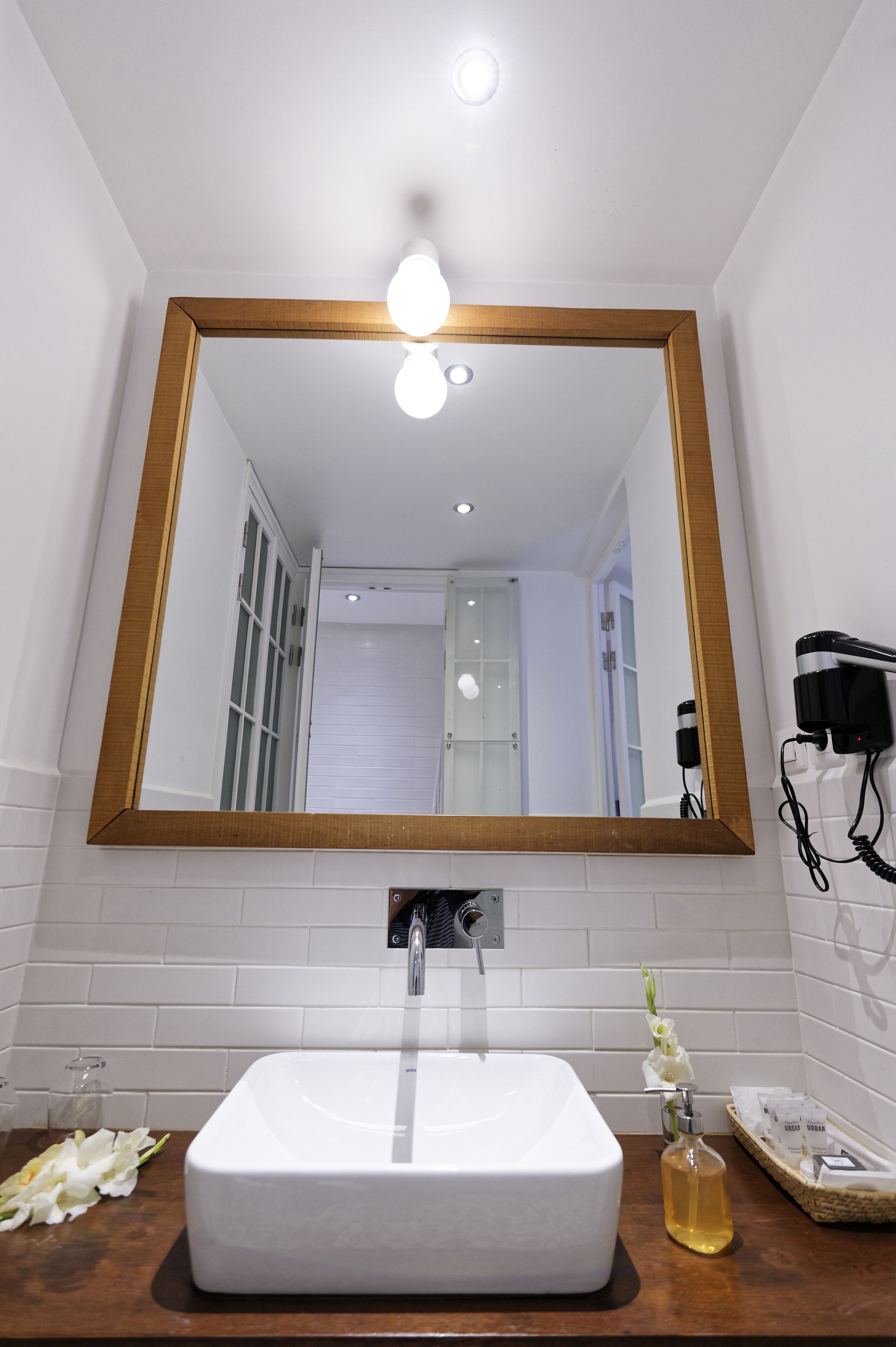 standard room, 1 double bed | 1 bedroom, premium bedding, in-room safe, blackout curtains