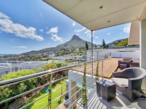 Luxury Villa | Terrace/patio - The Blue Emerald (Cape Town)