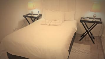 Self-catering Chalet (3) | Bureau, rideaux occultants, Wi-Fi gratuit, draps fournis