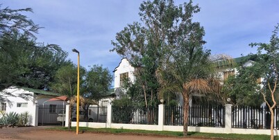 La Vida B&B, Self Catering and Camping