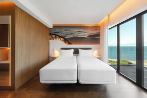 In-room safe, individually furnished, desk, soundproofing - Eurostars Cascais (Cascais)