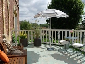 Chambre Double, salle de bains privée | Vue depuis le balcon
