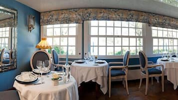 Lunch and dinner served, French cuisine