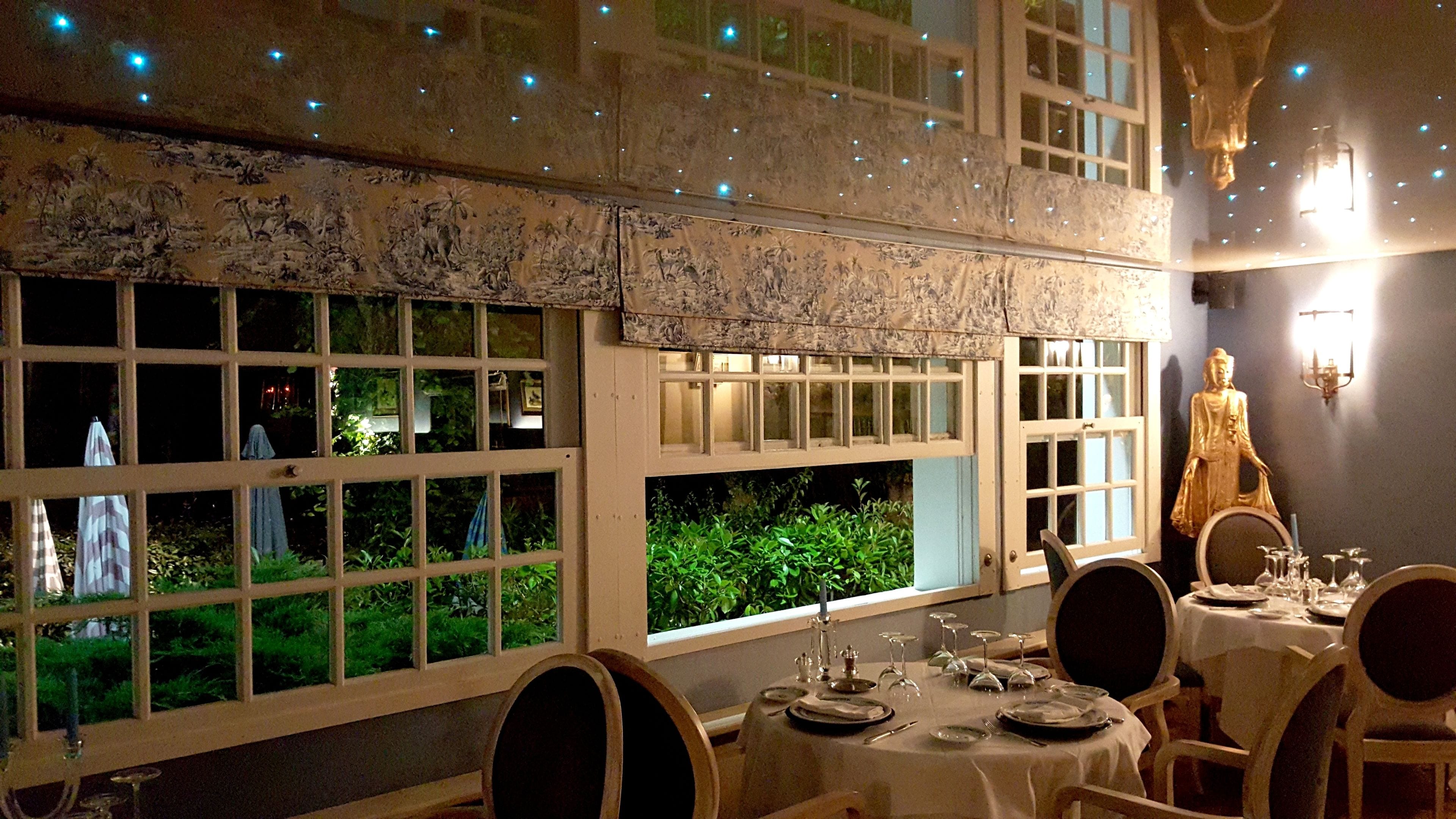 lunch and dinner served, french cuisine