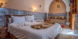 Superior Double Room | Premium bedding, individually decorated, individually furnished - Riad Moulay (Marrakech)