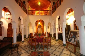 Premium bedding, individually decorated, individually furnished - Riad Moulay (Marrakech)