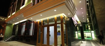 Capital Tirana Hotel