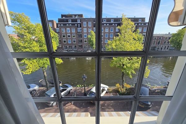 Deluxe Double or Twin Room | City view