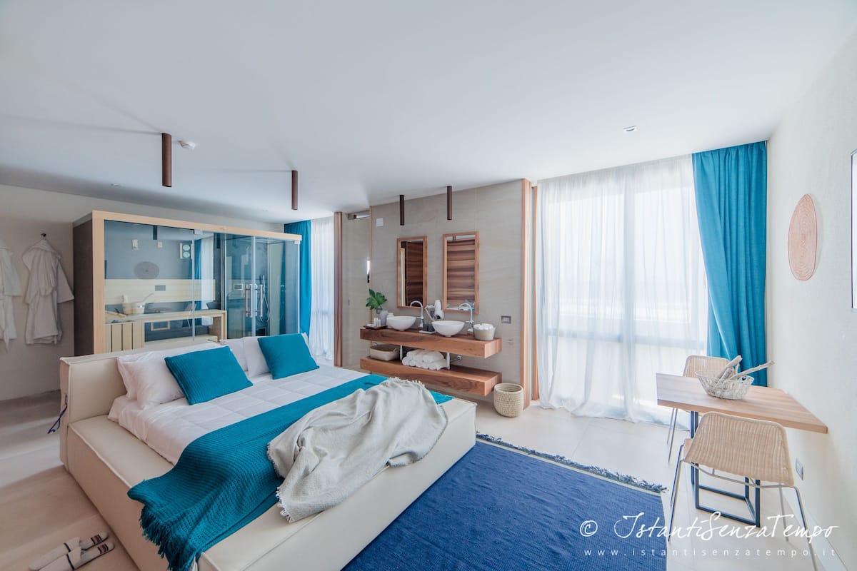 Suite, 1 Bedroom, Sea View | Minibar, in-room safe, desk, laptop workspace