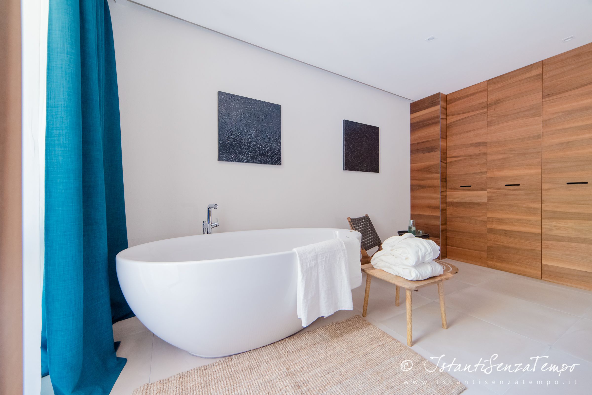 family suite | minibar, in-room safe, desk, laptop workspace