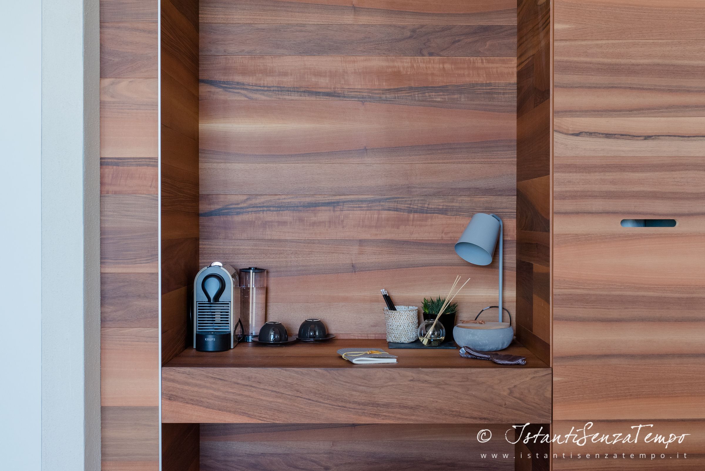 minibar, in-room safe, desk, laptop workspace