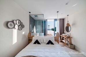 Deluxe Double Room | Minibar, in-room safe, desk, laptop workspace - Cumeja - Beach Club & Hotel (Cellole)