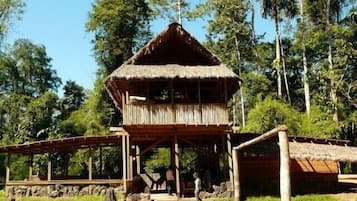 Fachada de la propiedad