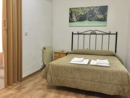 Cortinas opacas y wifi gratis