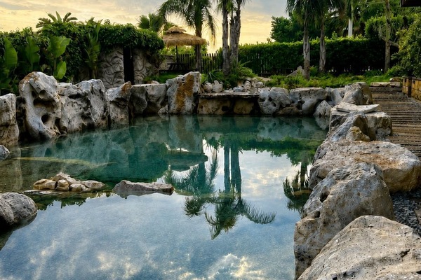 Seasonal outdoor pool