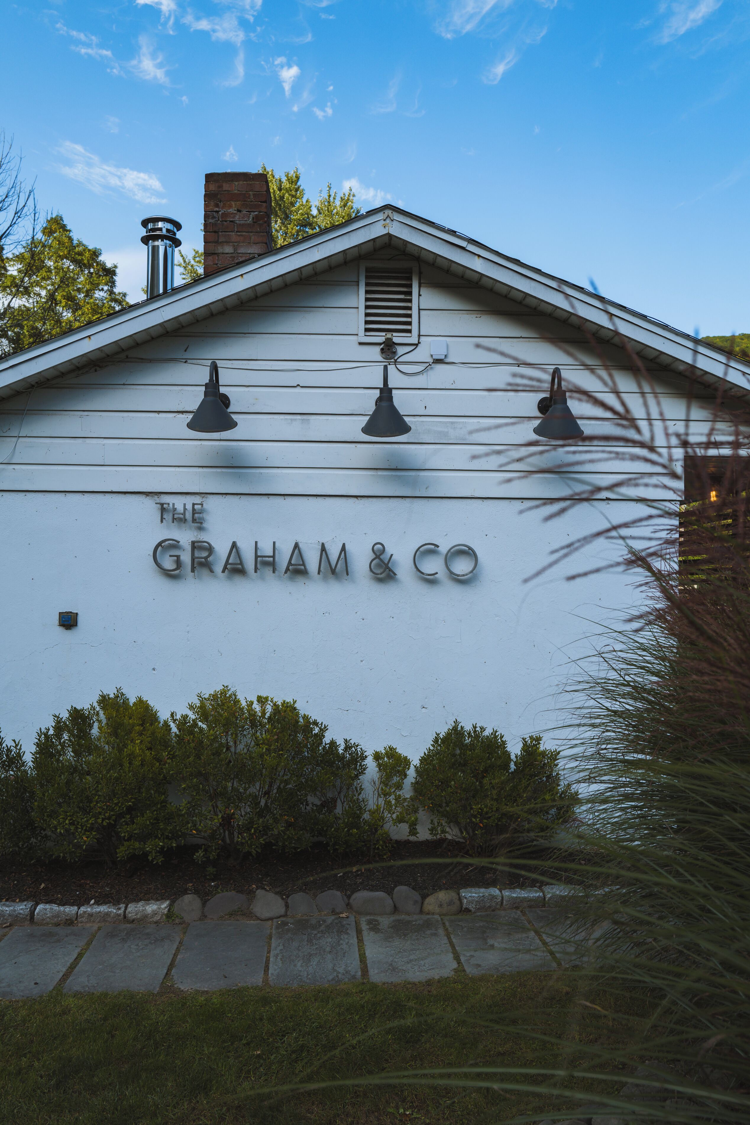 Fachada de la propiedad