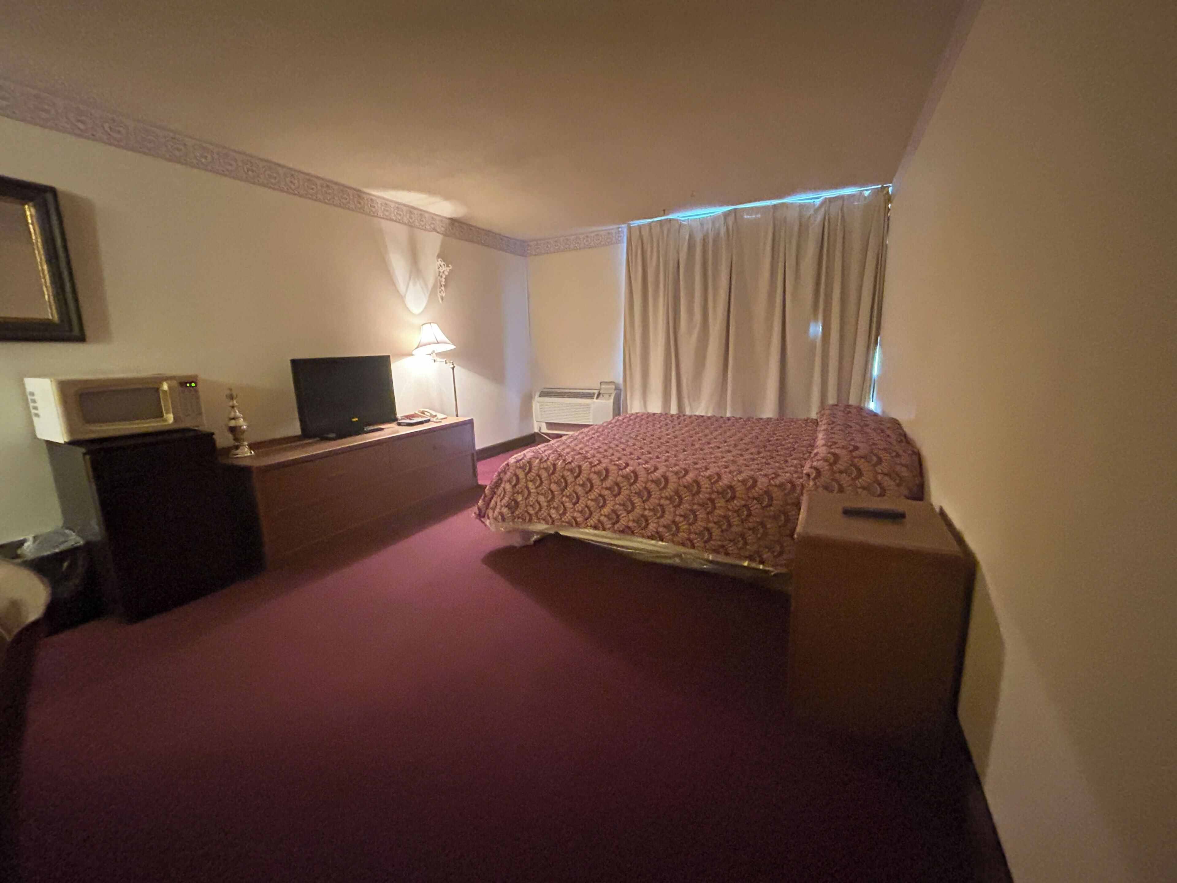 Bureau, Wi-Fi gratuit, draps fournis