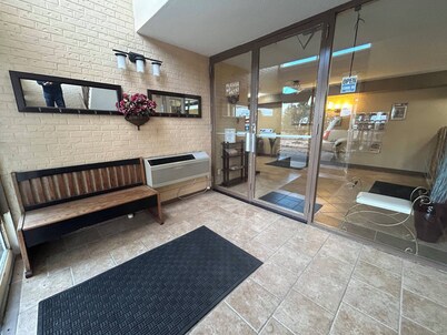 Candlelight Inn by Capital O Scottsbluff