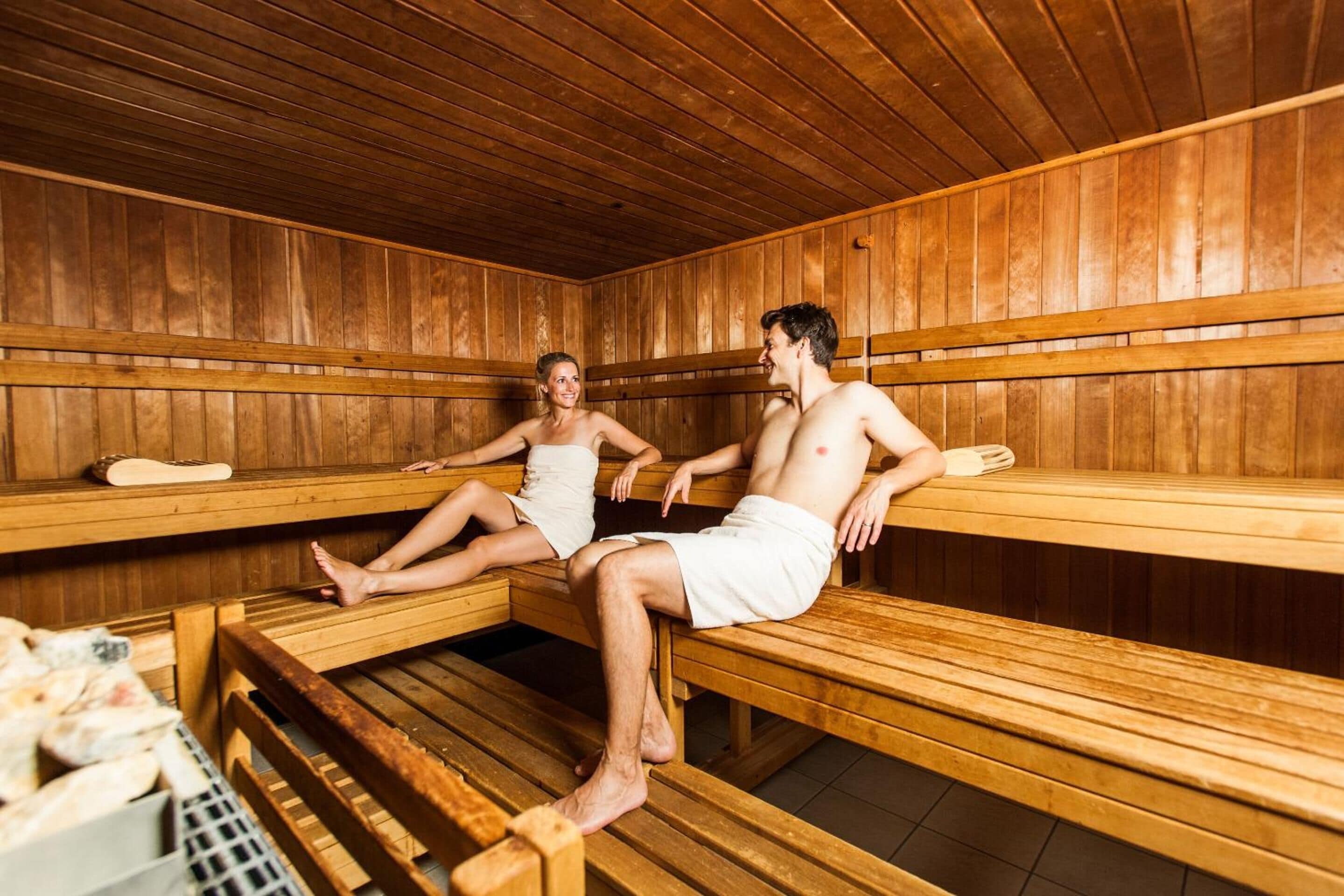 sauna, steam room, body treatments, body scrubs, facials, reflexology