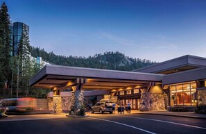 Exterior - Resort At Squaw Creek (Olympic Valley)