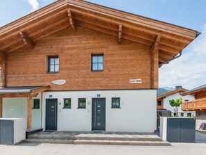 Esterni