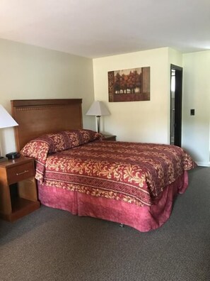 Standaard kamer, 1 queensize bed | Verduisterende gordijnen, gratis wifi, beddengoed