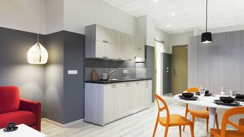 Standard Apartment | Private kitchen | Full-size fridge, microwave, stovetop, dishwasher