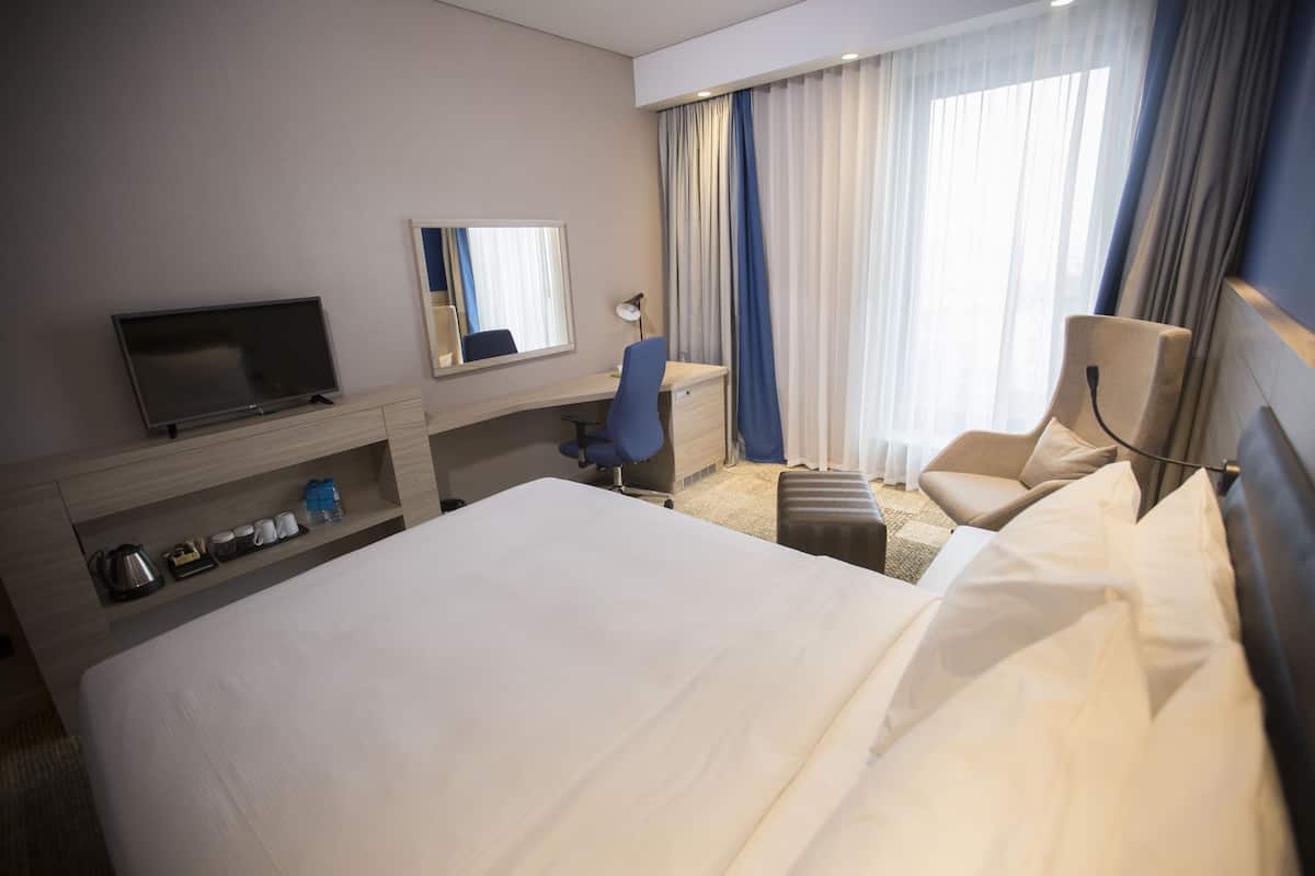 Ropa de cama de alta calidad y minibar