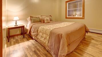 Suite, 2 Bedrooms | Iron/ironing board, free WiFi