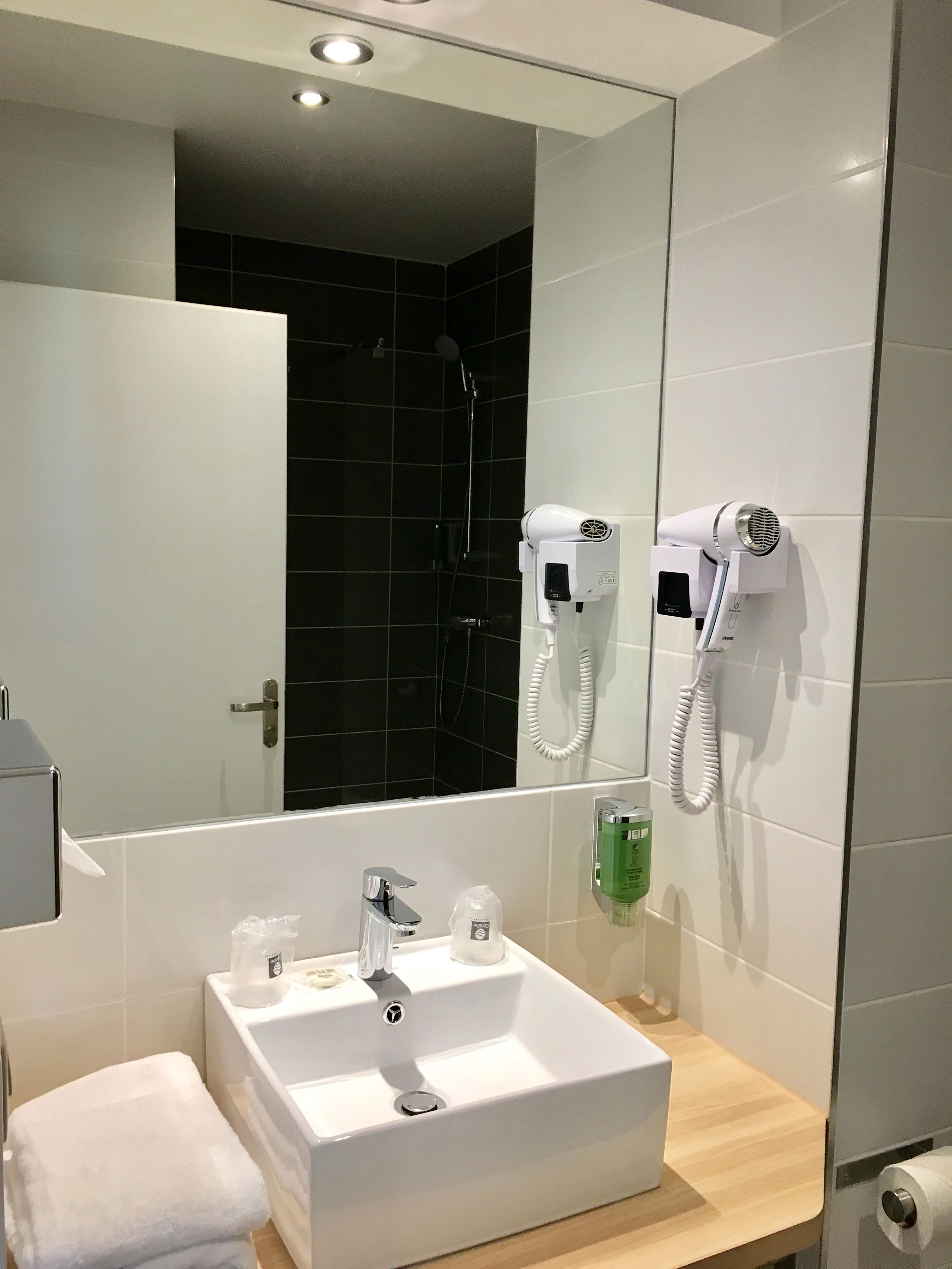Foto - Brit Hotel Martigues Nord
