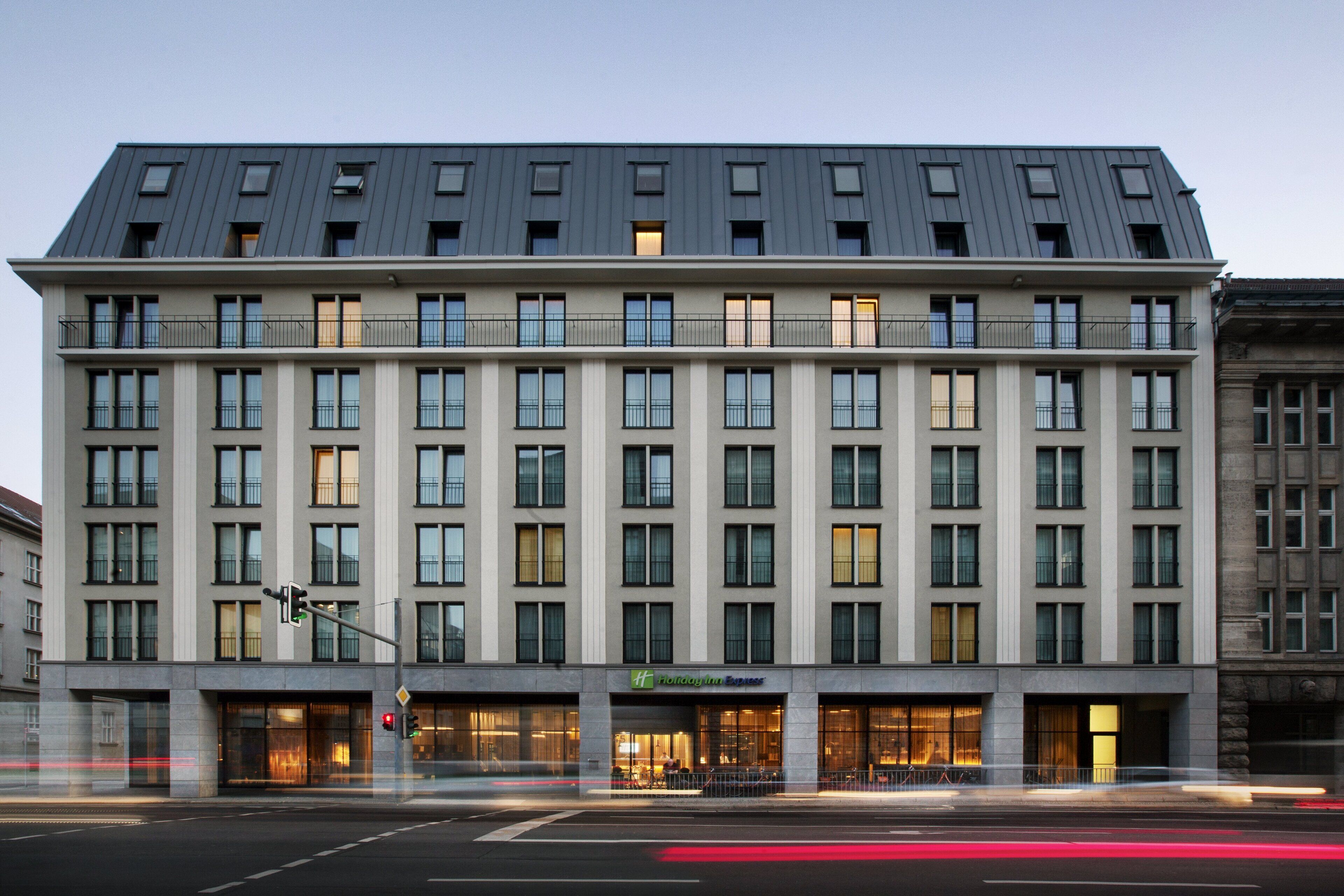 Photo - Holiday Inn Express - Berlin - Alexanderplatz by IHG