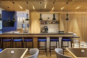 Bar (in der Unterkunft)