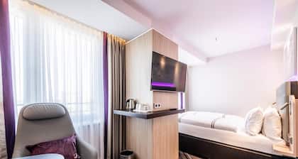 Premier Inn Köln City Süd