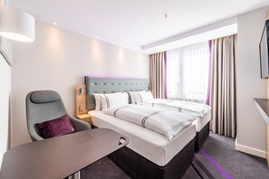 In-room safe, soundproofing, iron/ironing board, free WiFi - Premier Inn Köln City Süd (Cologne)