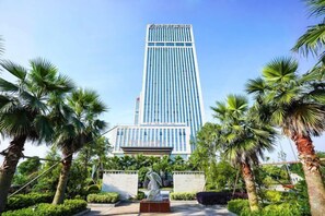 Exterior - Fontainebleau Hotel (Yingtan)